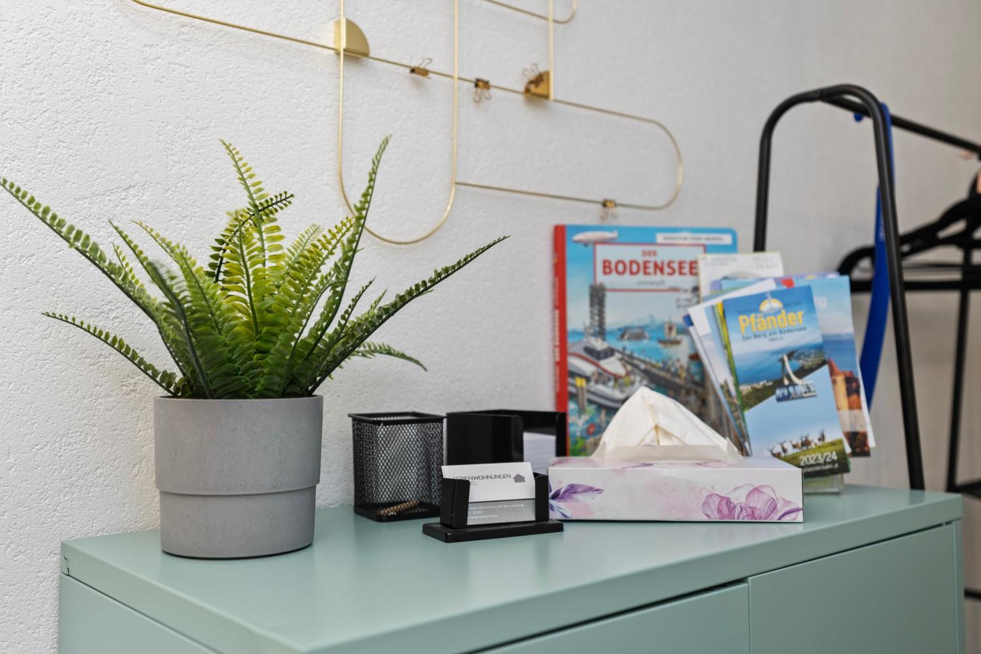 Anytime - Ferienwohnungen Greta In Friedrichshafen Am Bodensee Room photo